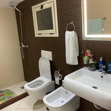Mari Apartment