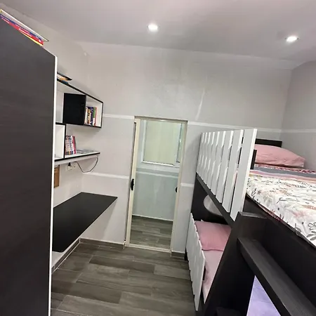 Mari Apartamento Vlorë